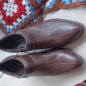 Tom McAn Leather Heeled Booties, Brown,  NWOB, 7.5W